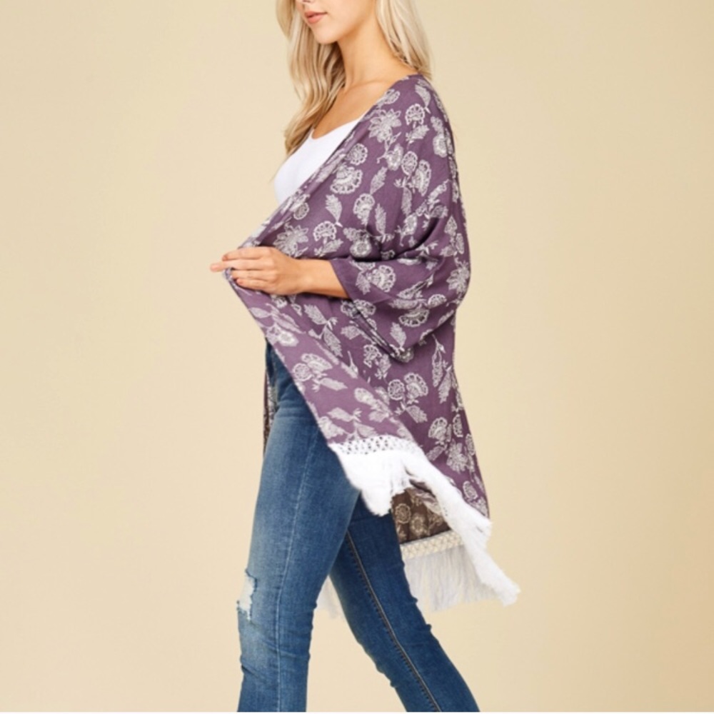 ‼️JUST IN‼️ Crescent Vivian floral tasseled kimono - Picture 3 of 4